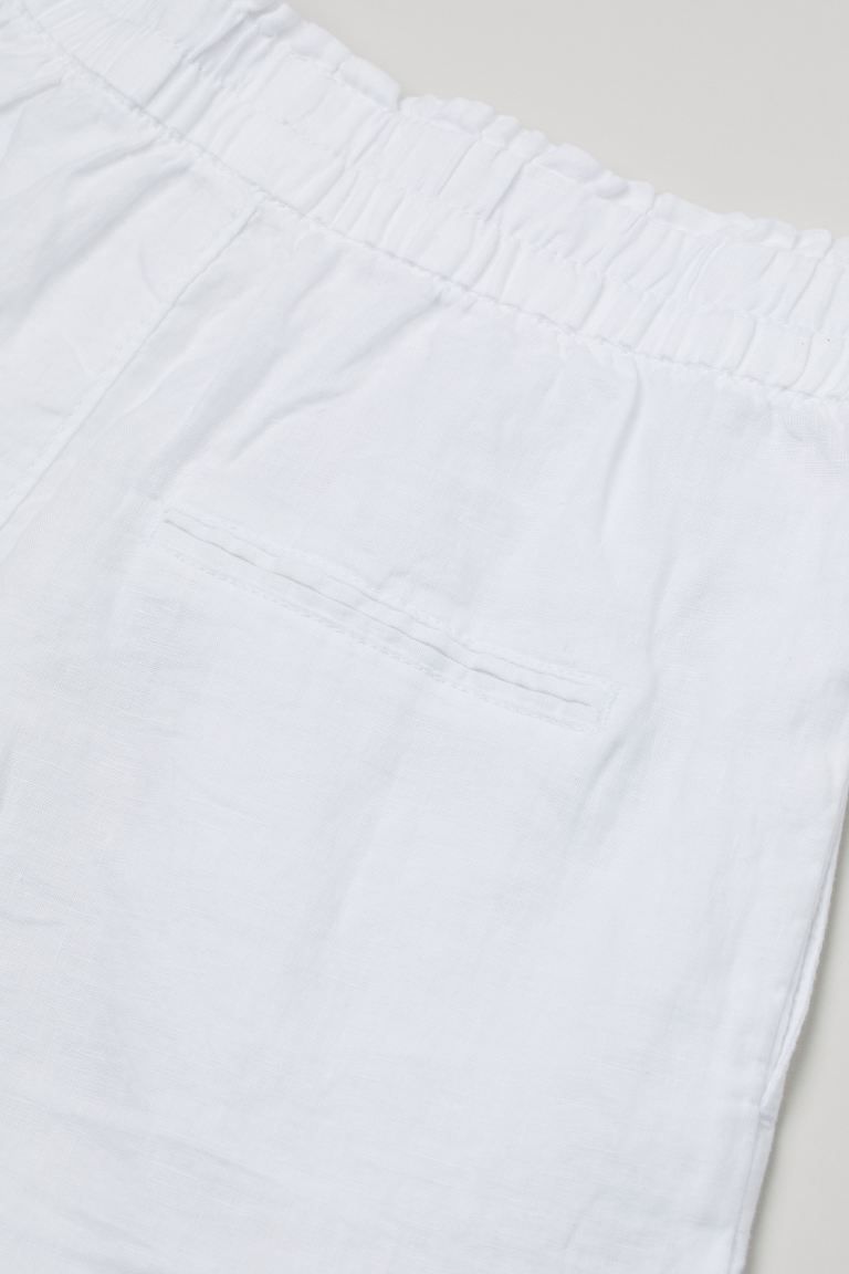 Linen shorts | H&M (UK, MY, IN, SG, PH, TW, HK)