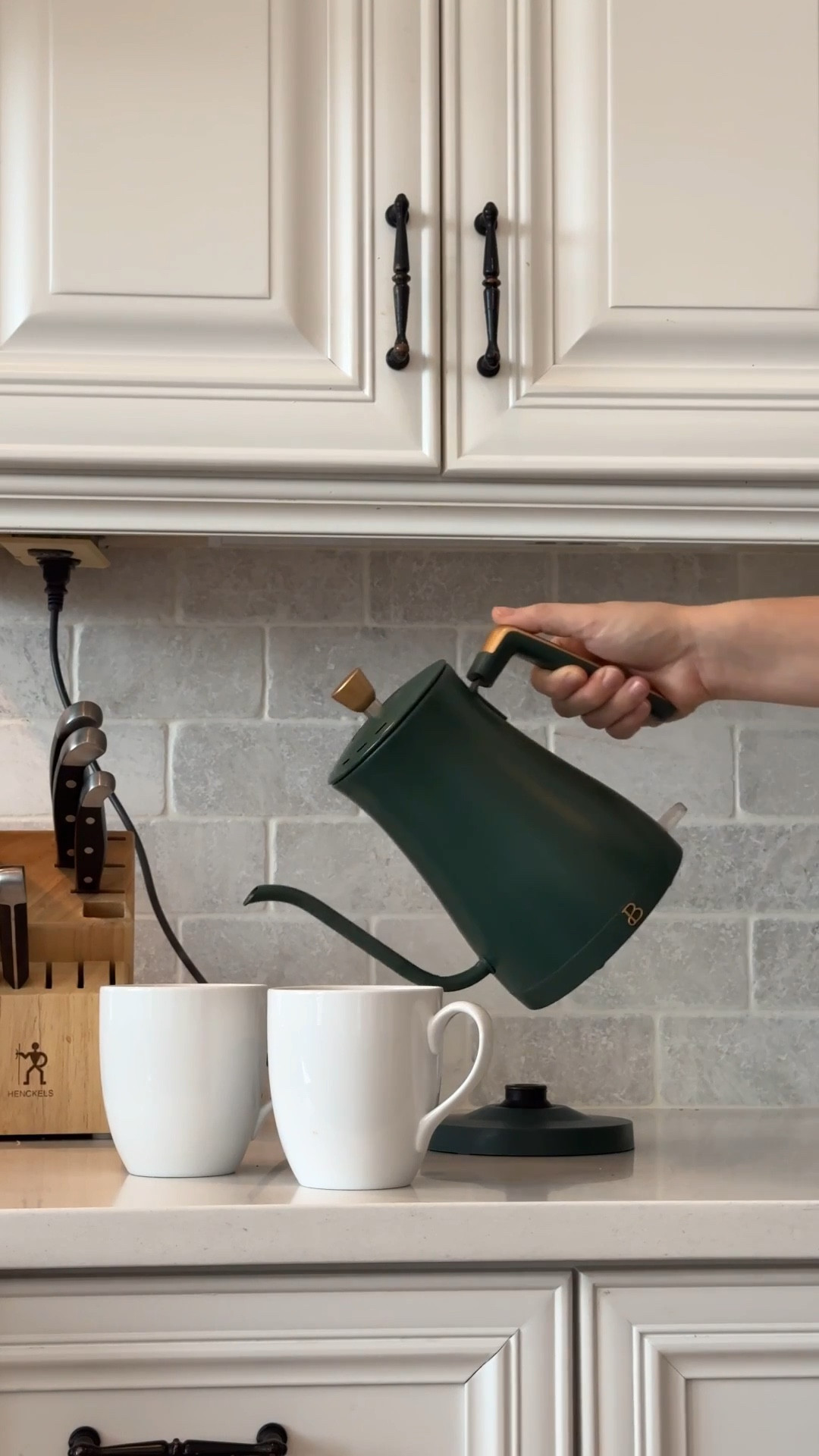 Our favorite tea kettle we use daily! Comes in so many cute colors!


#LTKGiftGuide #LTKdayinmylife #LTKHoliday