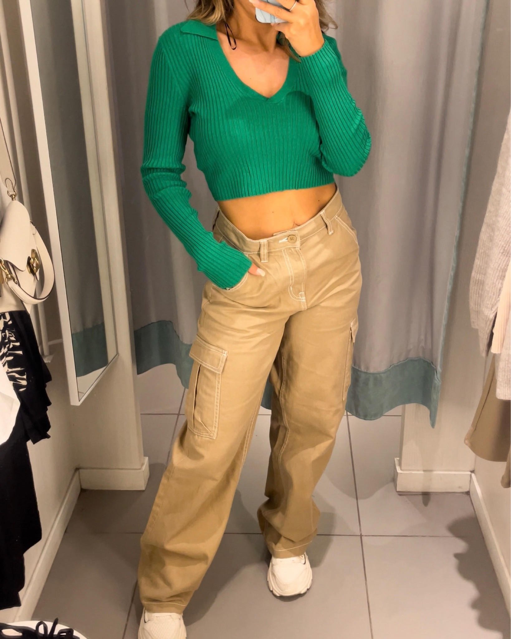 Cargo pants run extremely large I’m wearing a size 4 and still very huge in there waist area. Shirt is super cute wearing a medium  

#LTKstyletip #LTKSeasonal #LTKsalealert