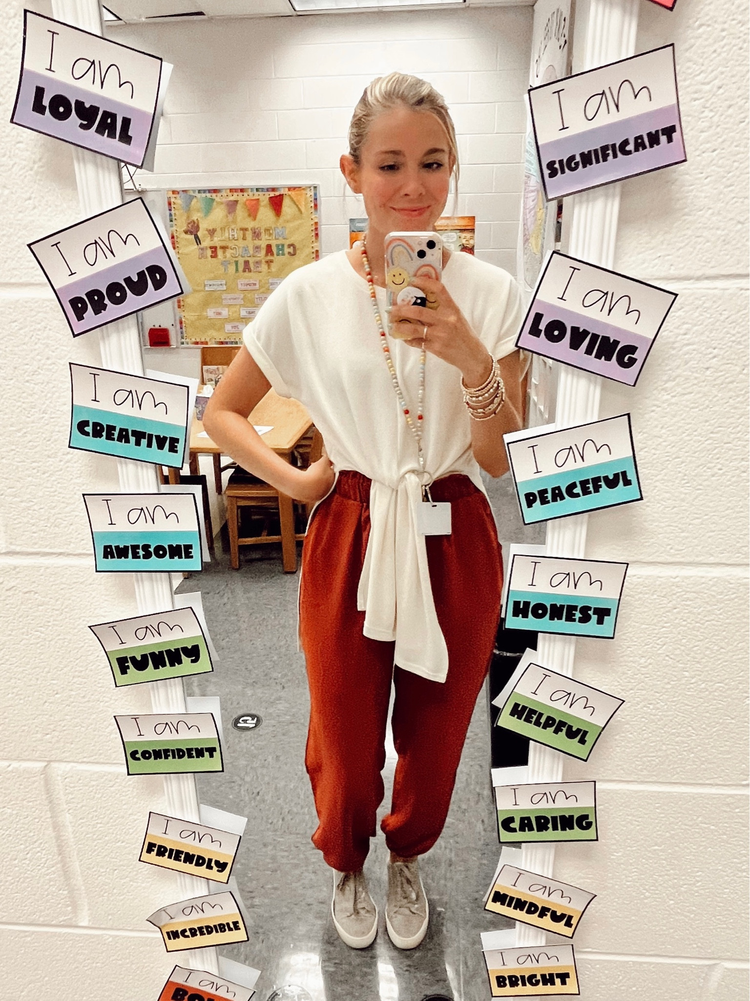 A jogger, that doesn’t look jogger!?? I’ll take it! 

#LTKunder50 #LTKSeasonal #LTKworkwear