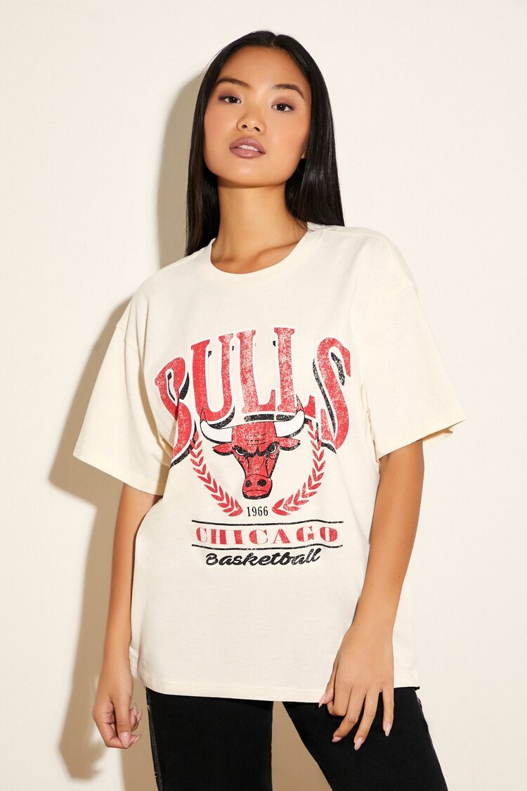 Chicago Bulls Graphic Tee | Forever 21