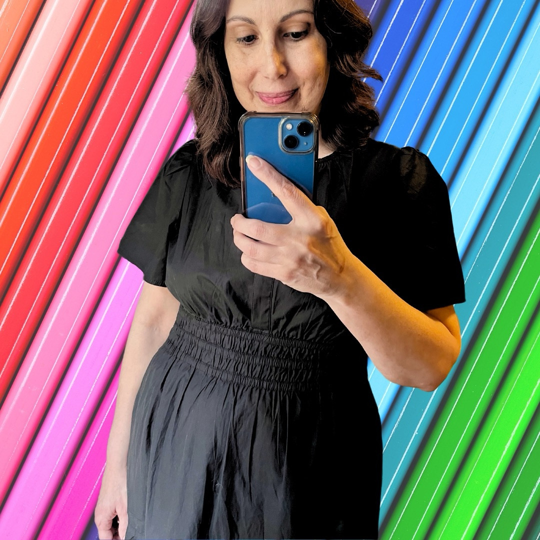 😍 Obsessed with this 100% Organic Cotton Tiered Maxi Dress by Quince! 

This chic maxi gathers at the waist for a lightly cinched look. I kept seeing similar dresses at J.Crew and Anthropology but at $70, this one is a bargain at half the price. 

Fits TTS: I’m 5’7 165lbs and am wearing a large.I’m buying a few more colors for summer. 
💚🩵🤍❤️💛💙


#LTKOver40 #LTKFindsUnder100 #LTKMidsize