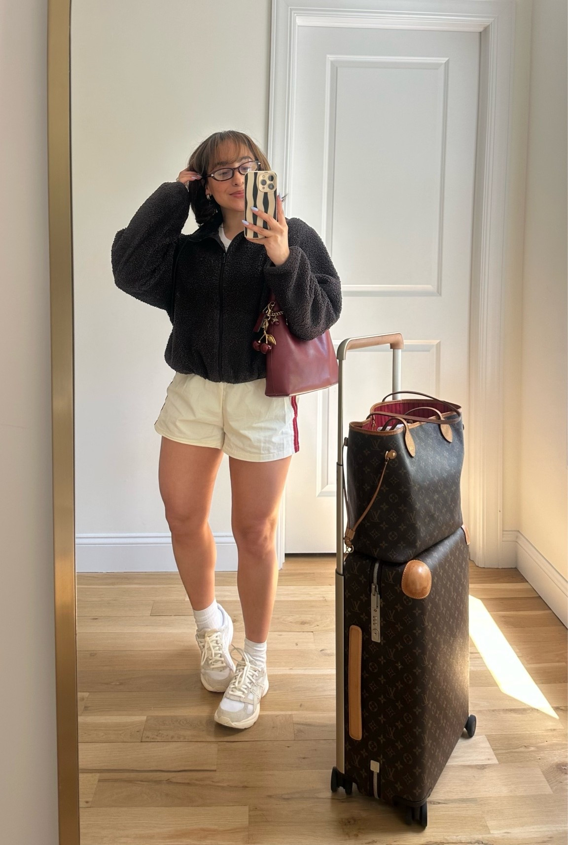 Road trip ootd 

Comfy, petite fashion, road trip outfit

#LTKmomlife #LTKdayinmylife #LTKfitnessgoals