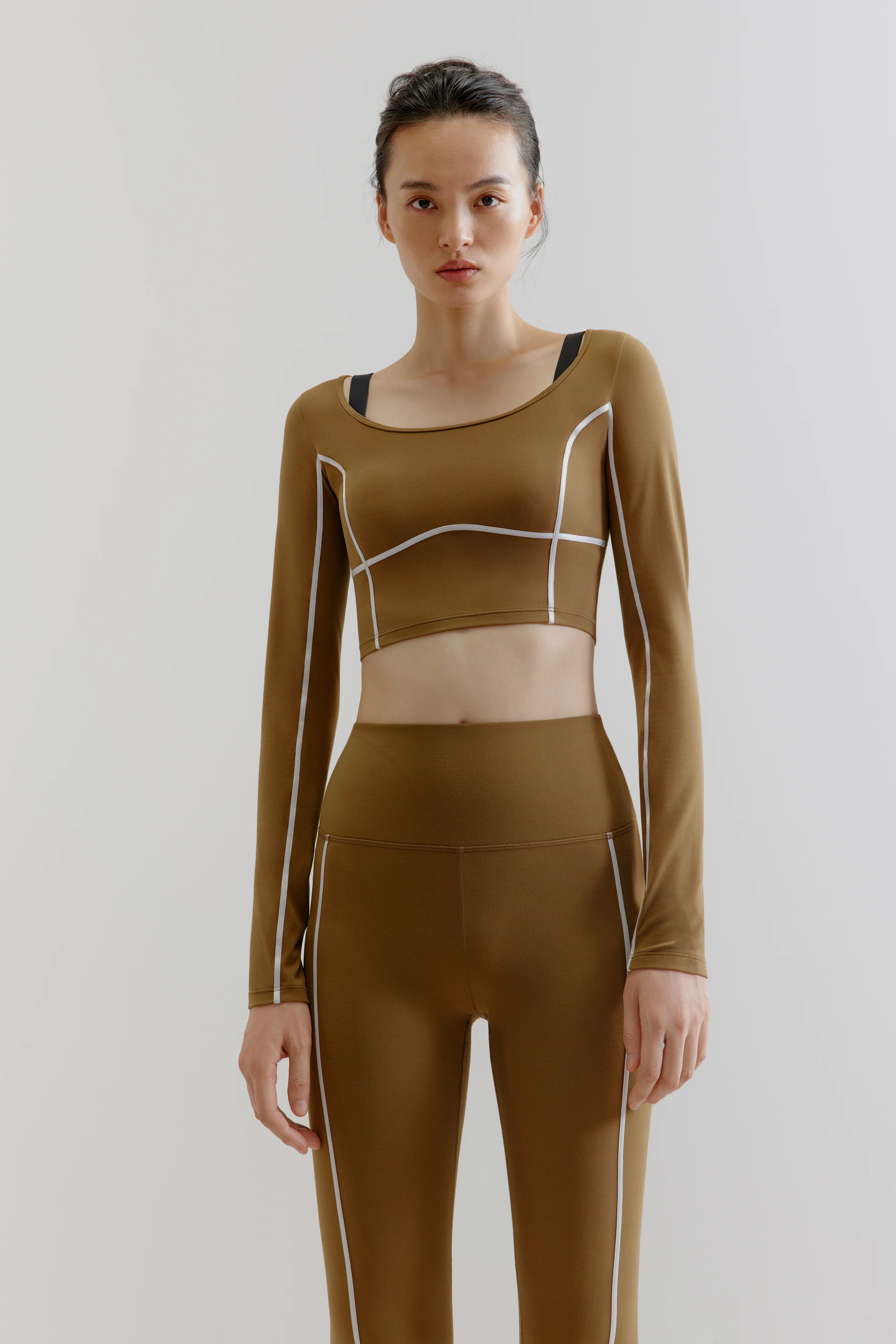 Dance U-Neck Long Sleeve Top | NEIWAI