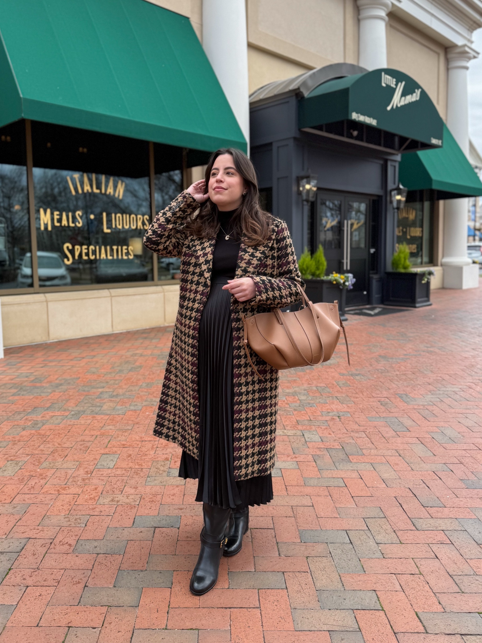 The best tweed coat for Winter (wearing size XS P)! Also obsessed with these comfortable riding boots that are on sale 


#LTKFindsUnder100 #LTKBump #LTKStyleTip