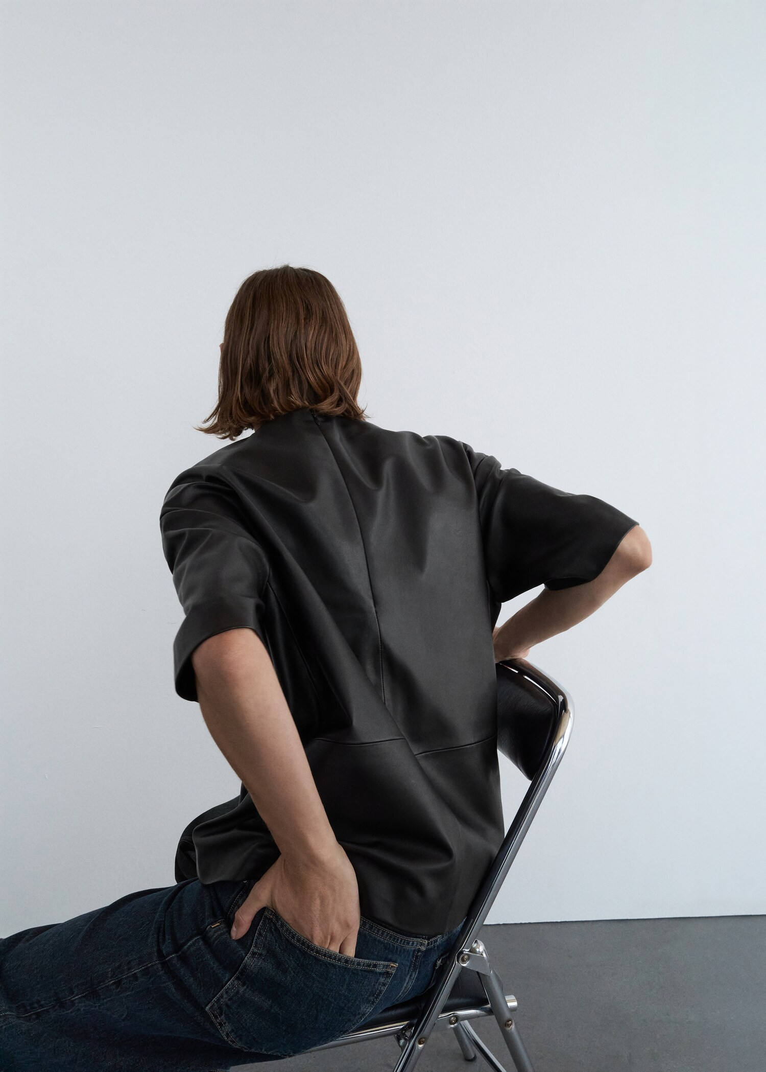 100% leather oversized t-shirt - Women | MANGO USA | Mango (US/MX/AU)