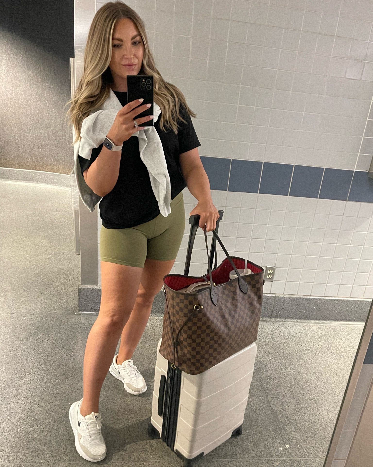 Summer airport outfit, or travel day outfit. 

#airportstyle #airportoutfit #traveloutfit #travelstyle #athleisure #athleisurestyle #classyoutfits #easysummerstyle 

#LTKtravel #LTKunder100 #LTKFind