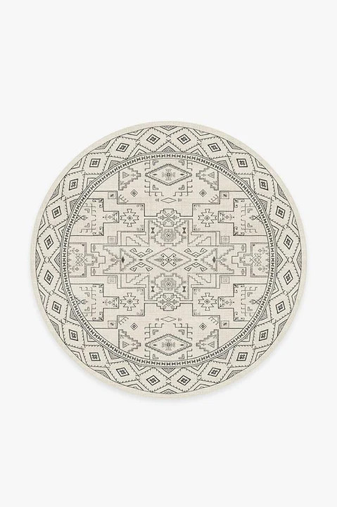 Leelu Black & White Rug | Ruggable