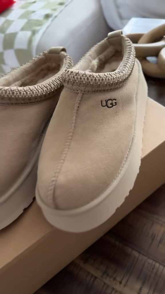It’s still summer but you gotta stock up 🤍 
#uggseason #uggs #uggtasmans #uggtazz

#LTKSeasonal