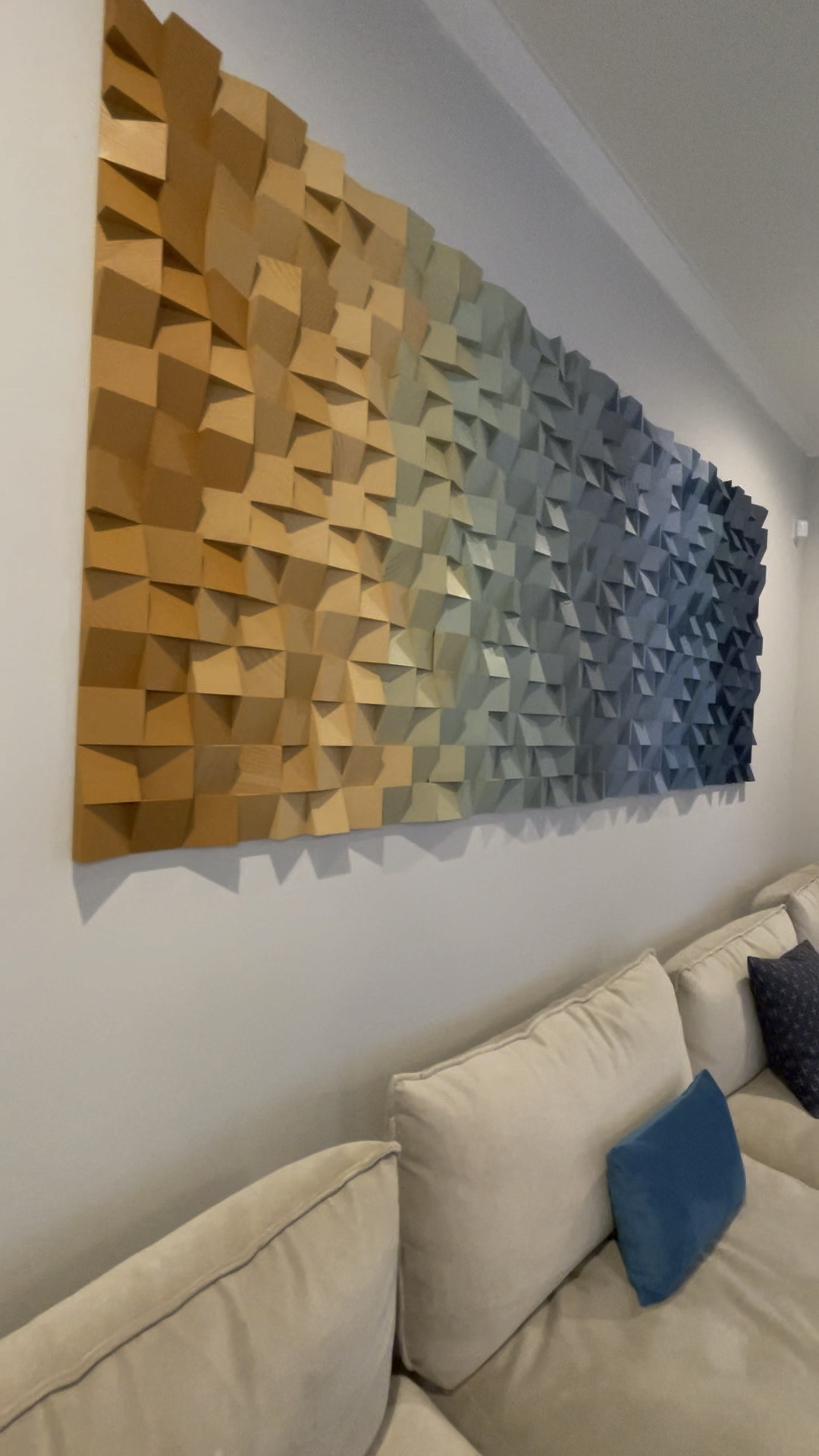 One of the most beautiful wall art I have seen. You can customize the size and the colors. 

#LTKhome #LTKstyletip #LTKVideo
