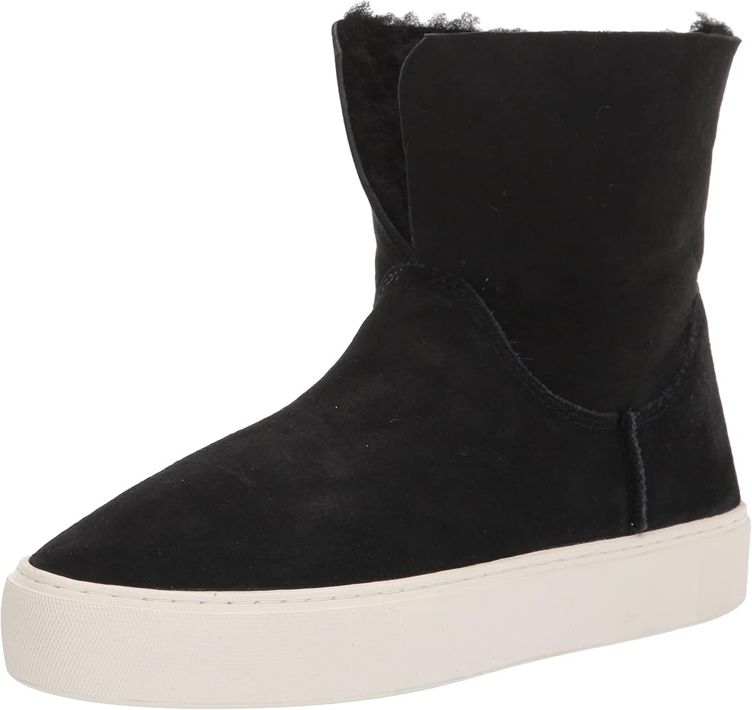 UGG Women's Lynus Sneaker | Amazon (US)