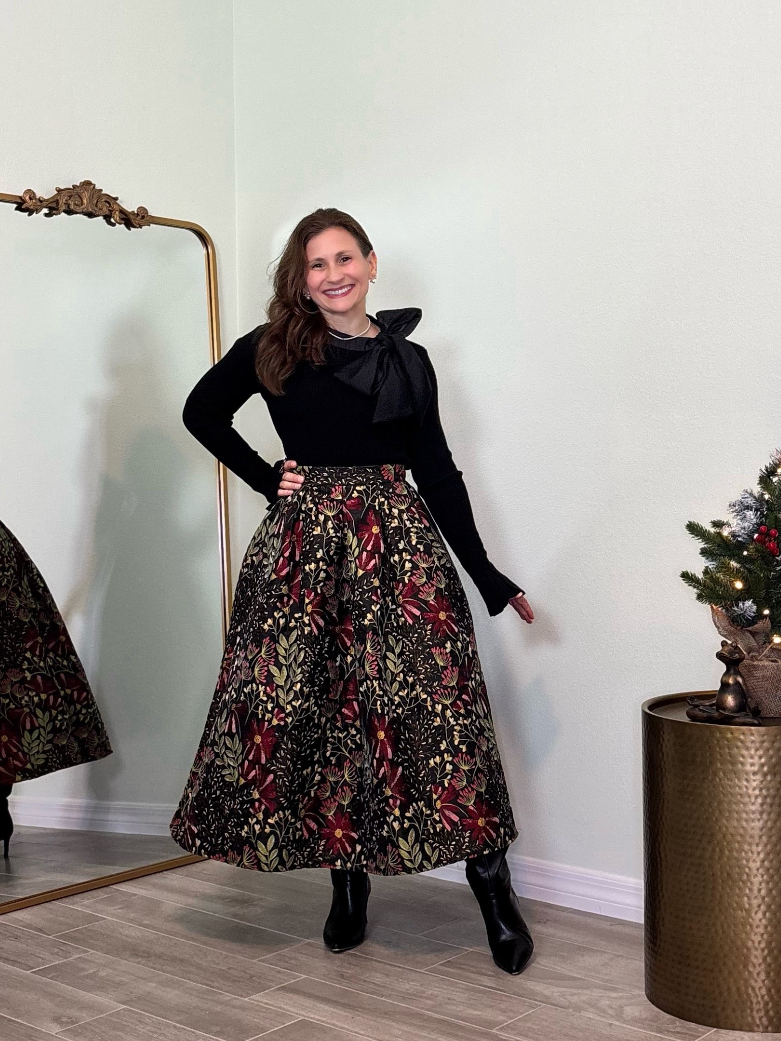 Perfect Christmas skirt and it’s petite friendly too. Tons of different midi (or maxi for a petite) skirts for all seasons from this brand 🎄♥️

#LTKHoliday #LTKootd #LTKPetite