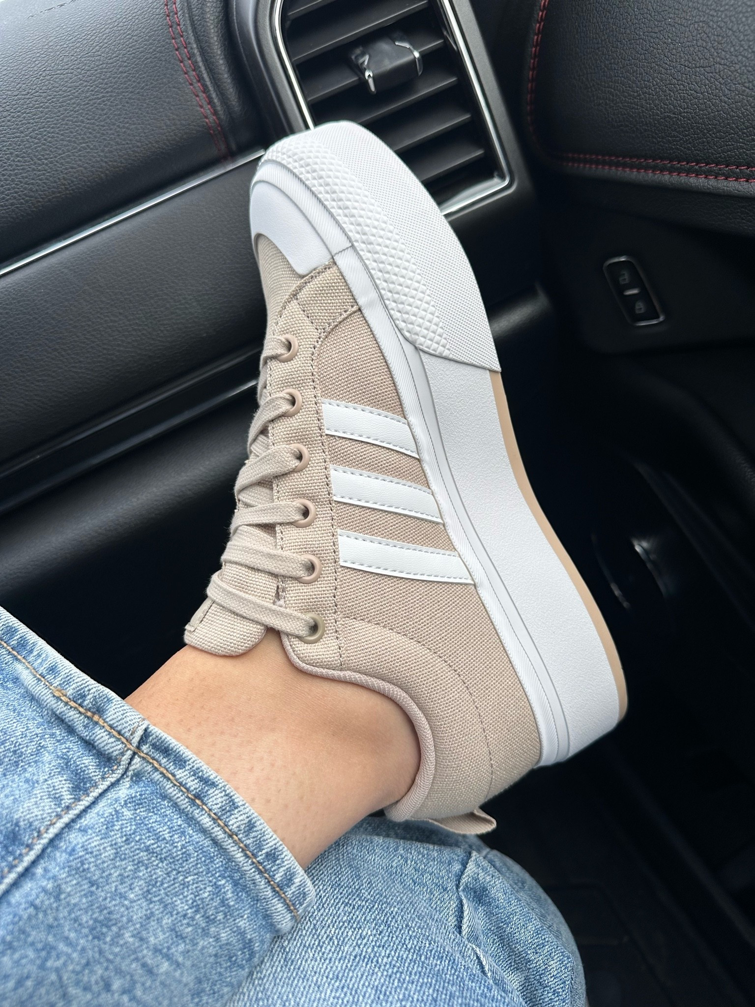 Sneakers, shoes, women’s tennis shoes, adidas, casual sneakers, tan shoes, fashion, ootd

#LTKSaleAlert #LTKBeauty #LTKMidsize