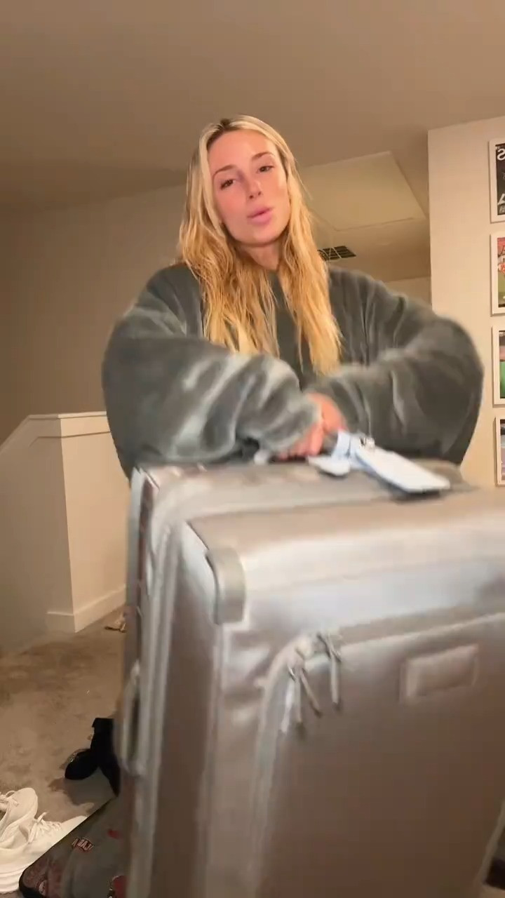 Pack with me for California! 

 #LTKgrwm #LTKTravel