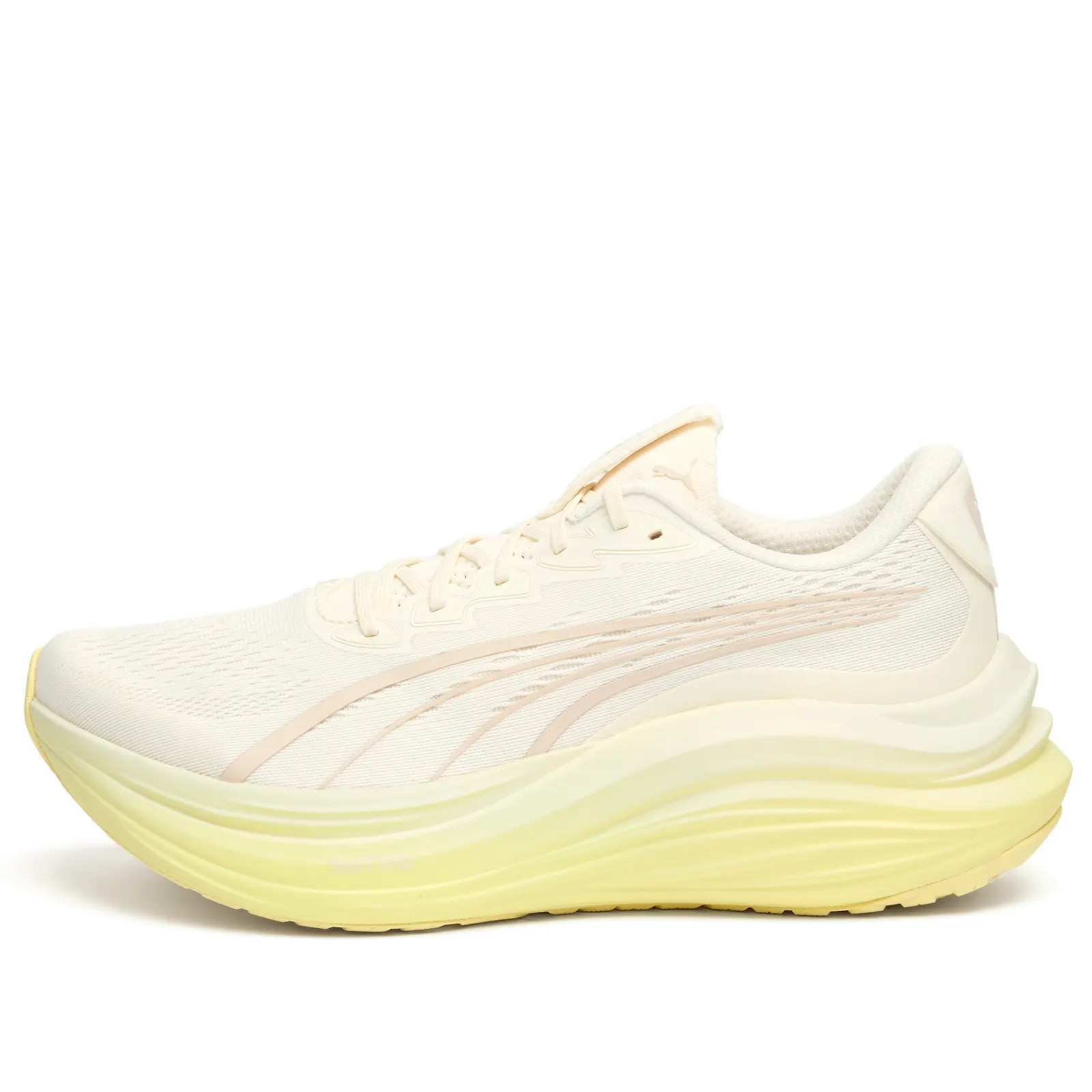 Puma MagMax NITRO Sneaker in Warm White/Gold Moon, Size UK 7.5 | END. Clothing