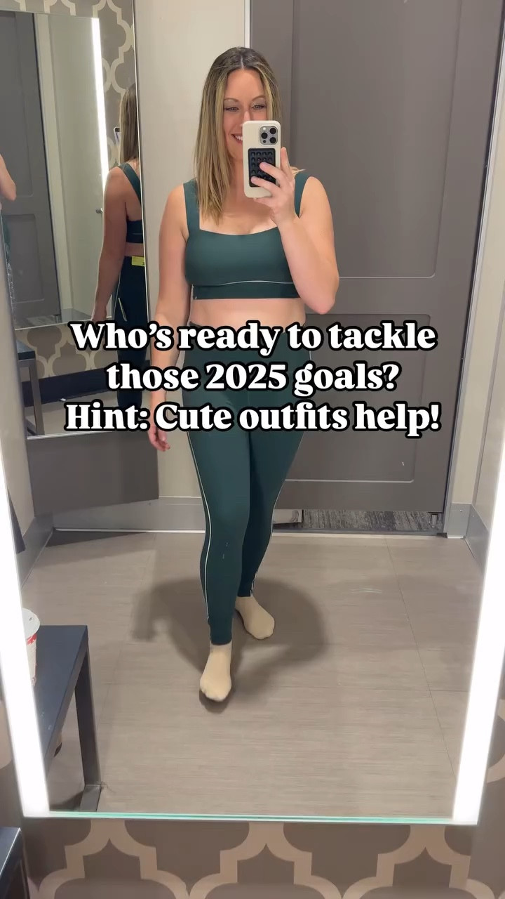 This outfit is so cute and comfy. Has the perfect tummy control and holds everything in. I’m 5’5 and 145lbs and wear size 8/medium





#LTKSaleAlert #LTKActive #LTKStyleTip