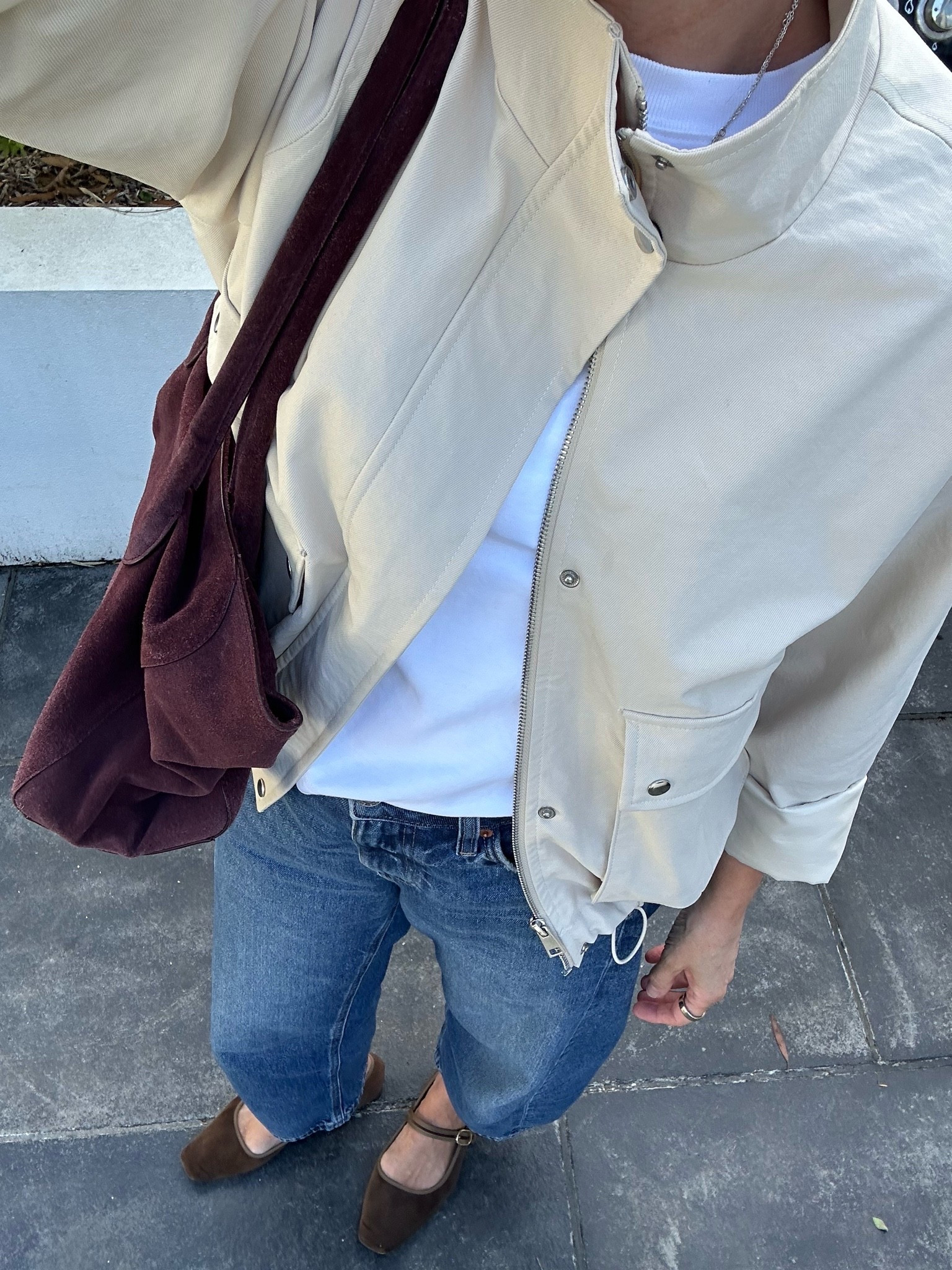 OOTD. 
It’s another gorgeous day so a simple tee and jeans - dressed up with this vanilla funnel neck jacket and one of my favourite bags xx

#LTKautumn #LTKstyletip #LTKover50style