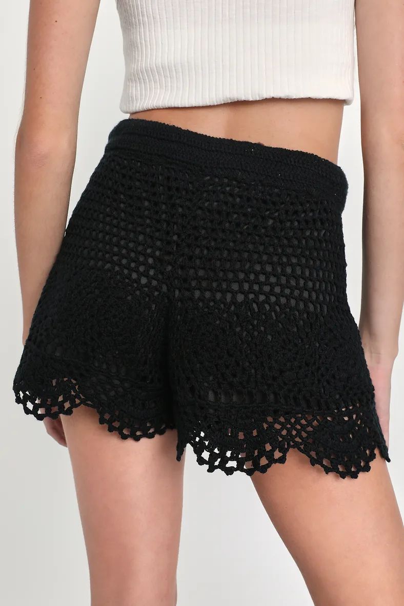 Crochet Vacay Black Tasseled Shorts | Lulus