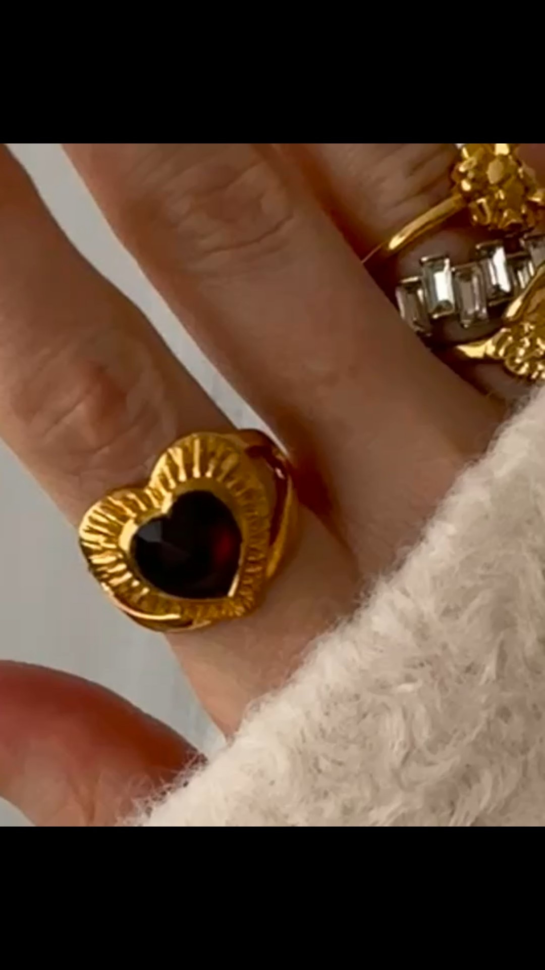 Close up detail of my favourite heart ❤️
statement ring | bold jewellery | silver jewellery | dopamine dressing | midweek look | chunky rings | heart ring | baguette diamond ring 

#LTKgiftguide #LTKluxury #LTKuk