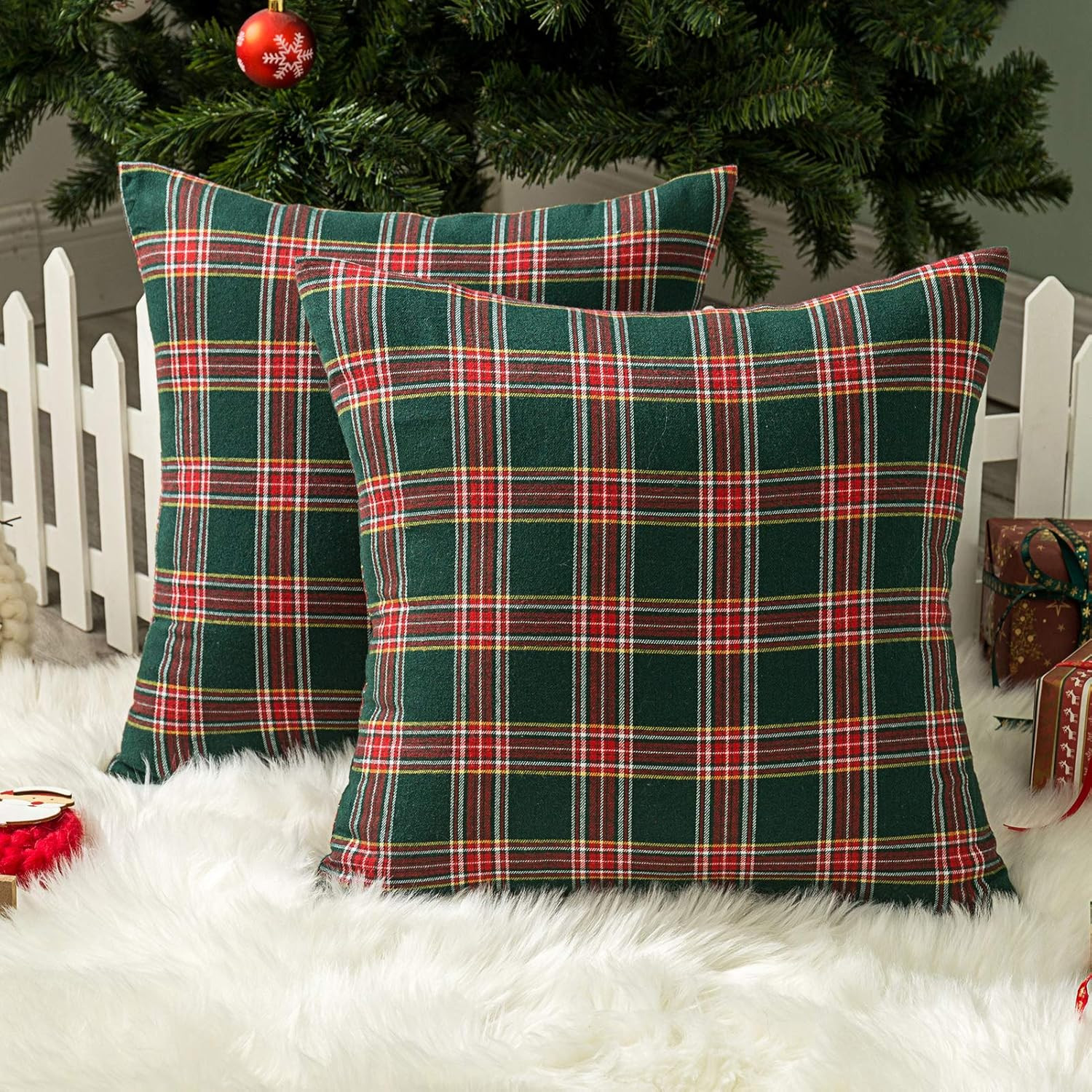 AQOTHES Pack of 2 Christmas Plaid Decorative Throw Pillow Covers Scottish Tartan Cushion Case for... | Amazon (US)