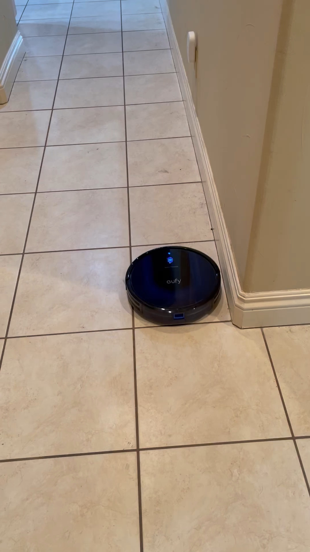 #robotvacuum #vacuum #cleanhouse #housecleaning 