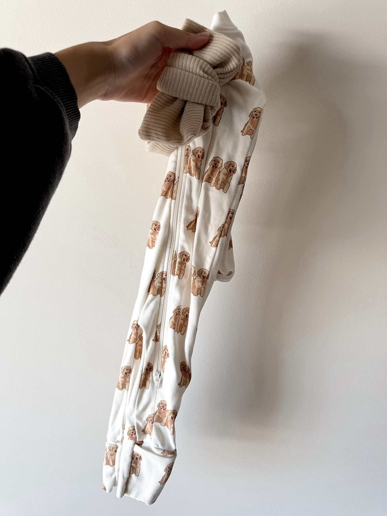 Golden Retriever Onesie for babies! This is so cute 😩🥹 & a literal steal for the price!
Bow is milkyknotsco! Use code “Ellie” for 15% off!

#LTKFindsUnder50 #LTKSeasonal #LTKBaby