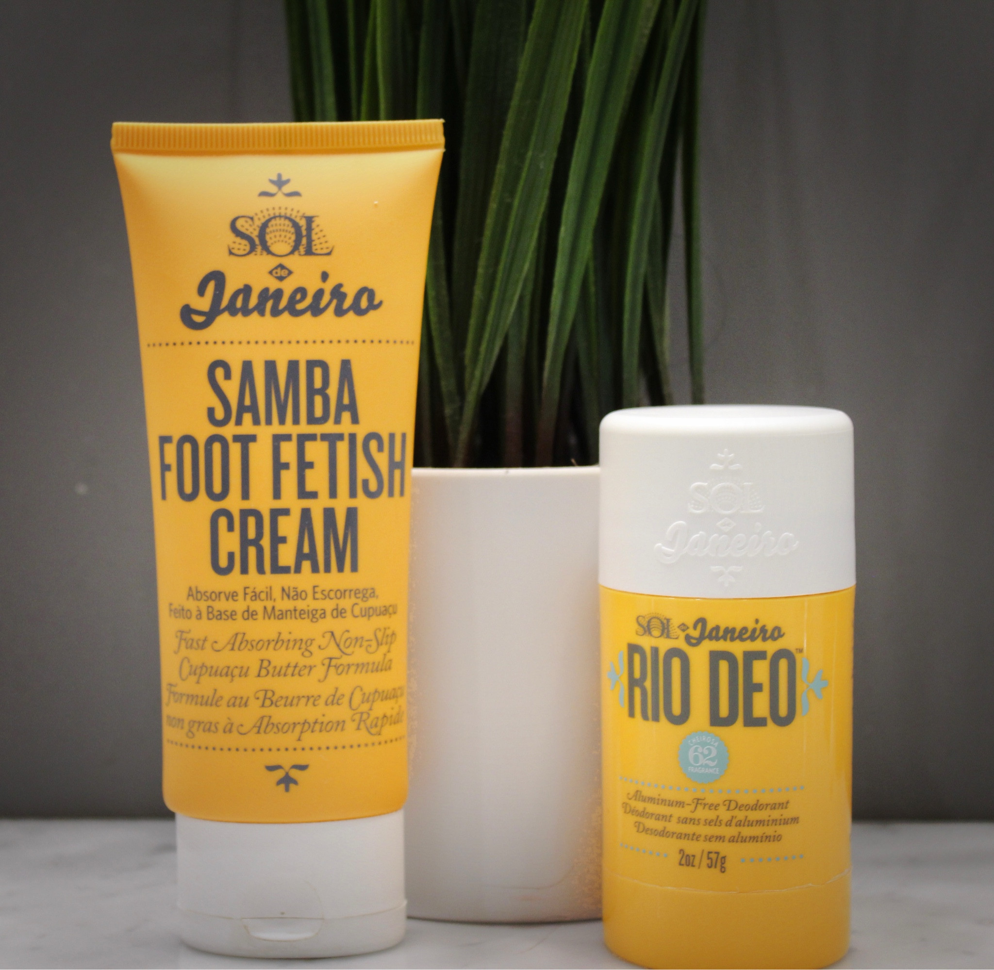 Simply the best. 🖤

#LTKSeasonal #LTKbeauty