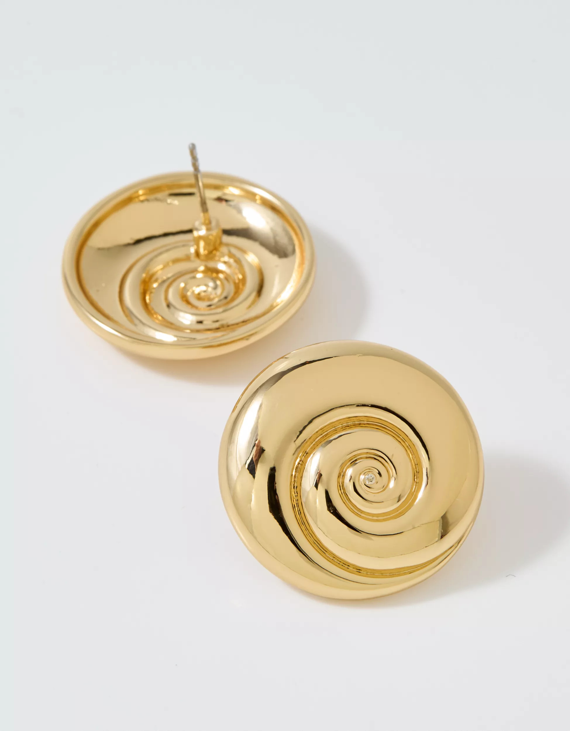 Aerie Chunky Shell Stud Earrings | Aerie