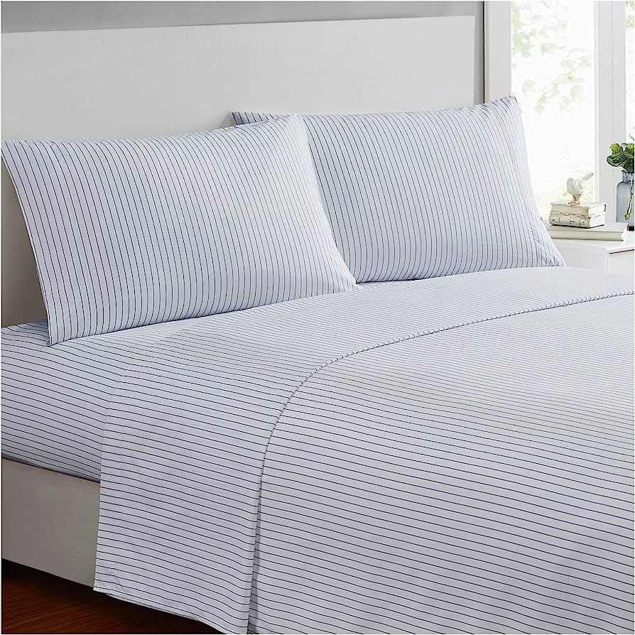 Mellanni Queen Sheet Set - 4 Piece Iconic Collection Bedding Sheets & Pillowcases - Extra Soft, C... | Amazon (US)