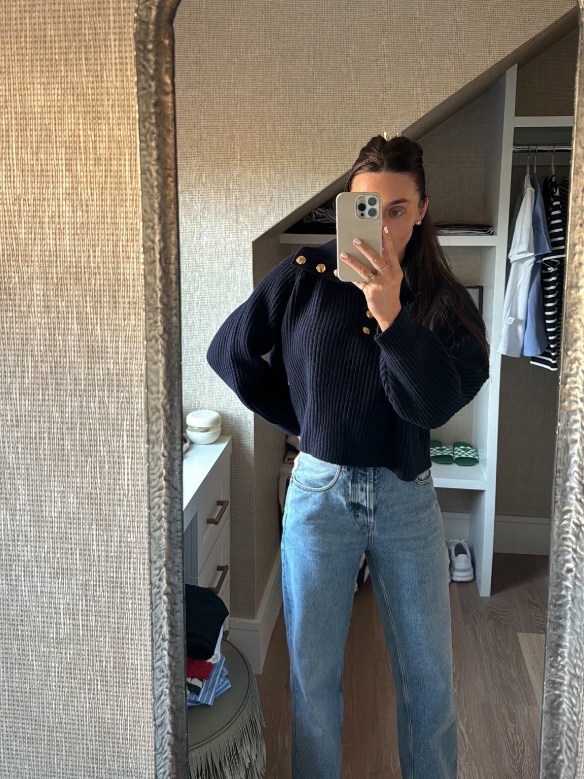 OOTD 🖤 Love this chunky Celine sweater
