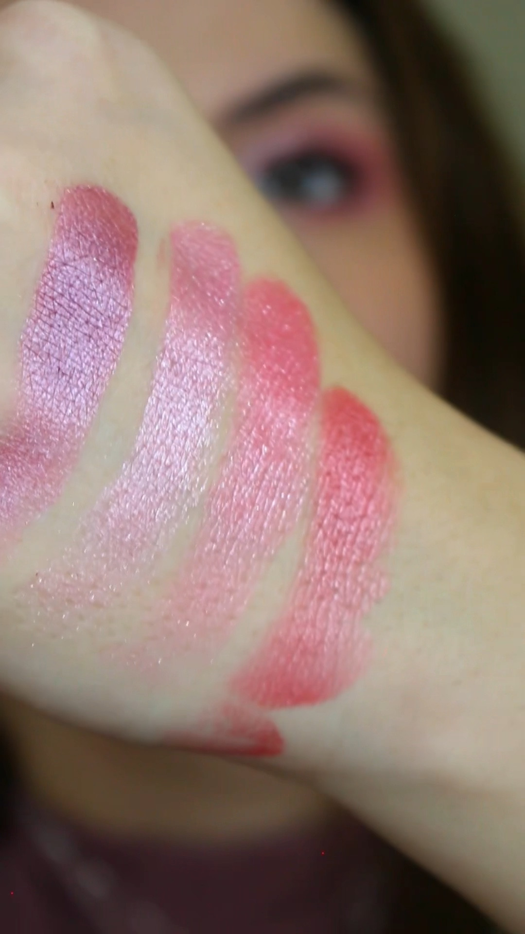 Paleta só com sombras cintilantes ✨✨

Ela é a cristal d a marca Vivai Cosméticos 

#LTKbeleza #LTKbrasil