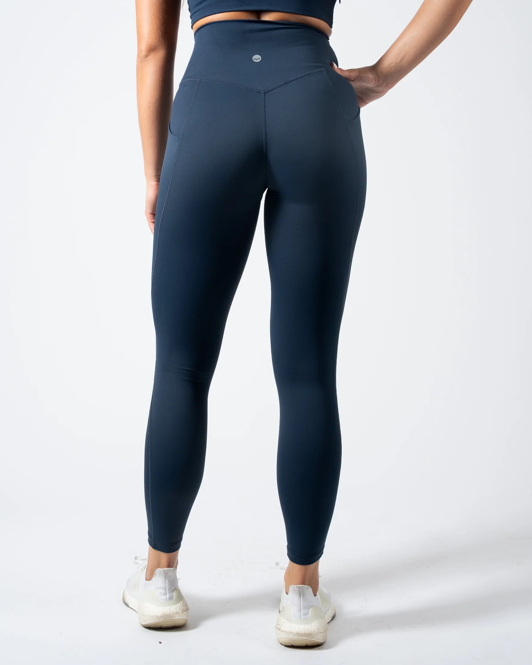 Lux Pace Leggings - Navy S | Senita Athletics