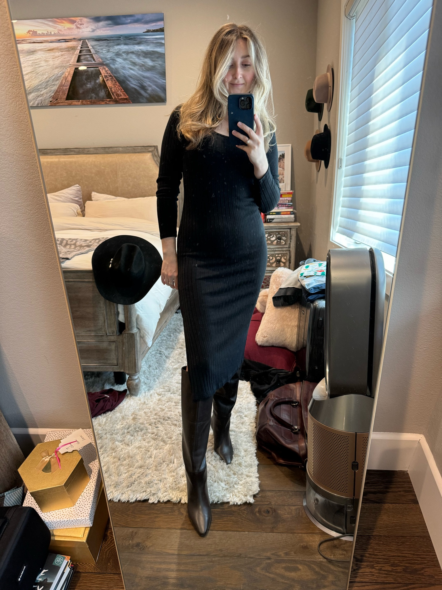 little black dress for date night 

#LTKshoecrush #LTKSeasonal #LTKfindsunder50