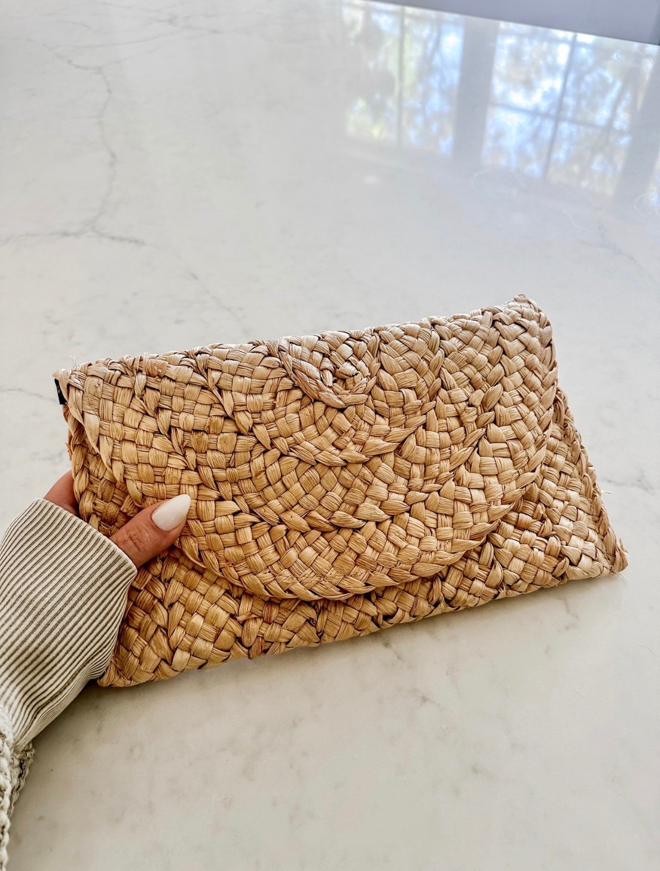The perfect, affordable woven clutch for spring and summer. Yes! It’s from Amazon and under $20. 🌾

#LTKMothersDay