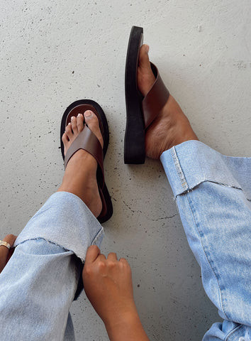 Remi Sandal Chocolate | Princess Polly US