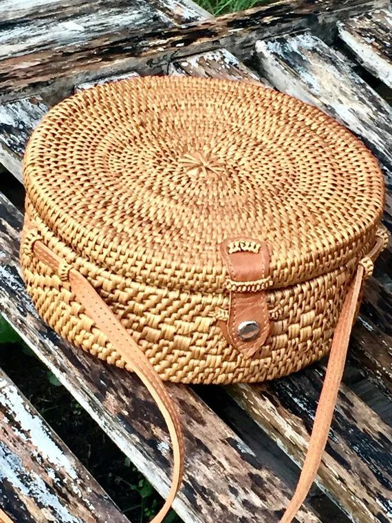 Round rattan basket bag, Bohemian round shoulder bag,Round shoulder bag, Woven Ata bag | Etsy (US)