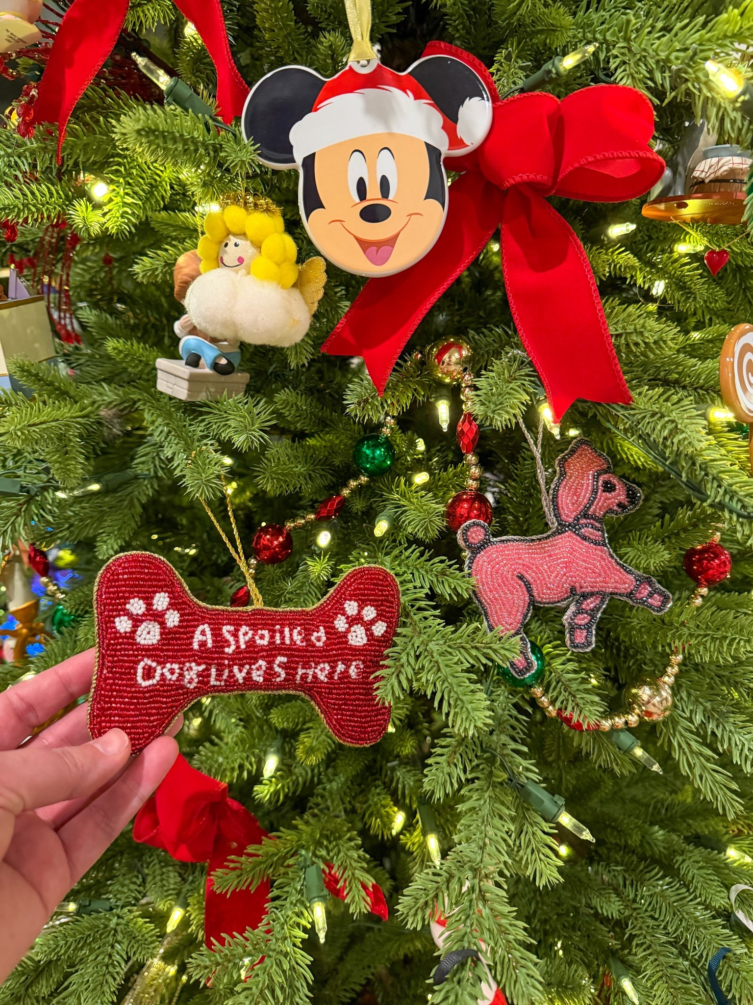 I picked up these two beaded ornaments from Bergdorf Goodman’s this fall in New York.

I have never had a poodle, but I have always had a thing for them. So frivolous and fancy! 🐾✨🐩

#LTKSeasonal #LTKHoliday #LTKGiftGuide