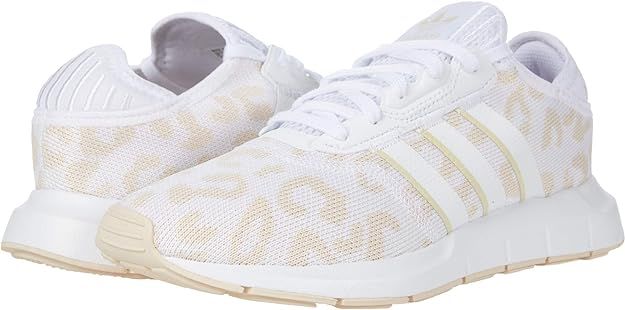 adidas womens Swift Run X W | Amazon (US)