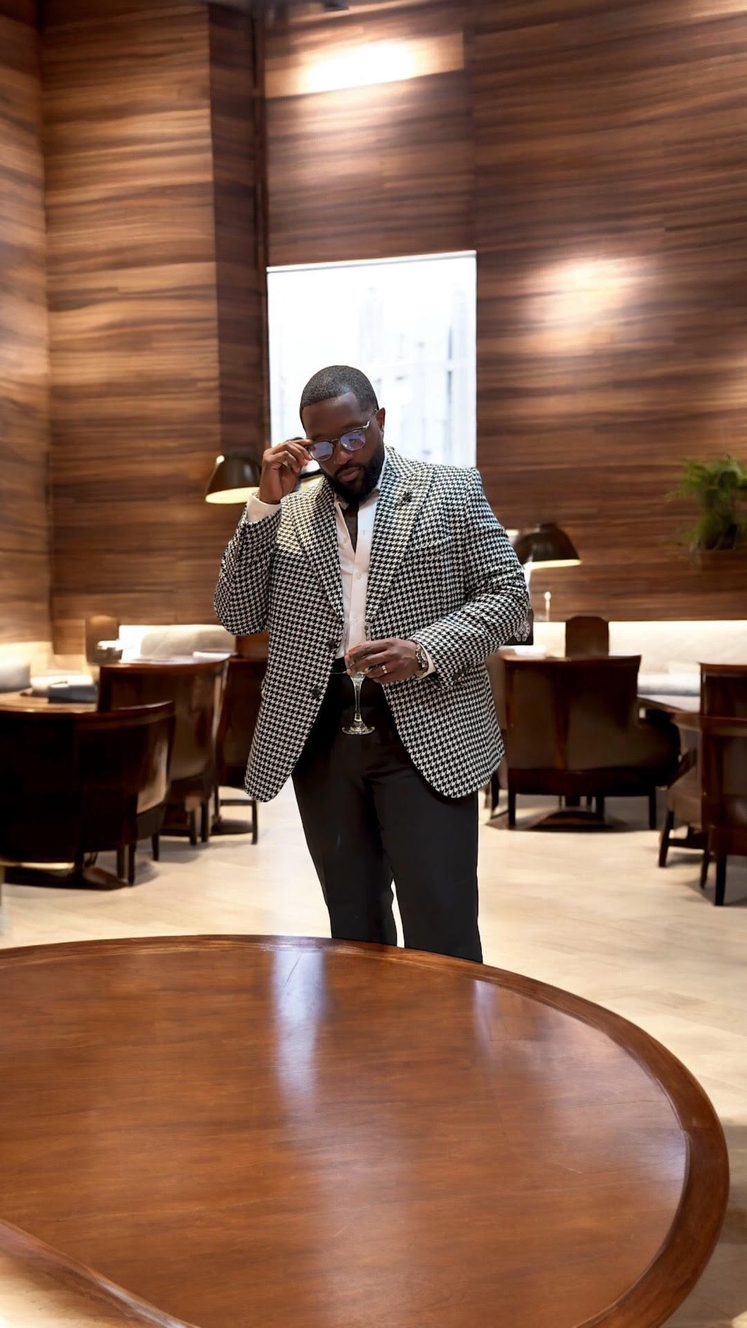 She might remember what you wore, but she’ll never forget that first hug and what you smelled like. GRWM and the new Shaquille O’Neal Fragrance by @shaq as I prepare to make my wife fall in love with me again on our anniversary! Available exclusively at @jcpenney. Comment “Shaq” and I’ll send you the link! #shaquilleonealfragrance #anniversary #sponsored

#LTKGiftGuide #LTKBeauty #LTKMens