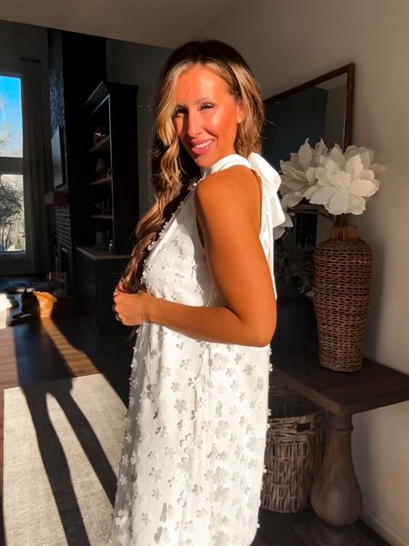 Amazon white dress 
Size large 

#LTKwedding #LTKmidsize #LTKover40