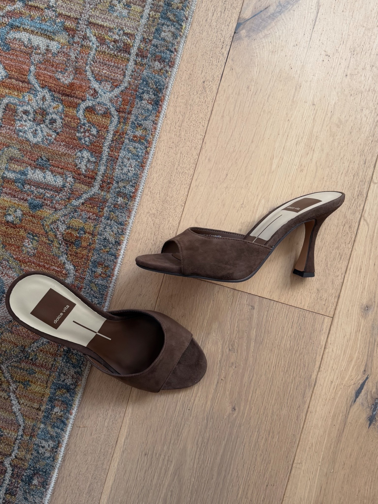 okay maybe I can start thinking about fall 🤎 dolce vita heels ftw.

#LTKootd