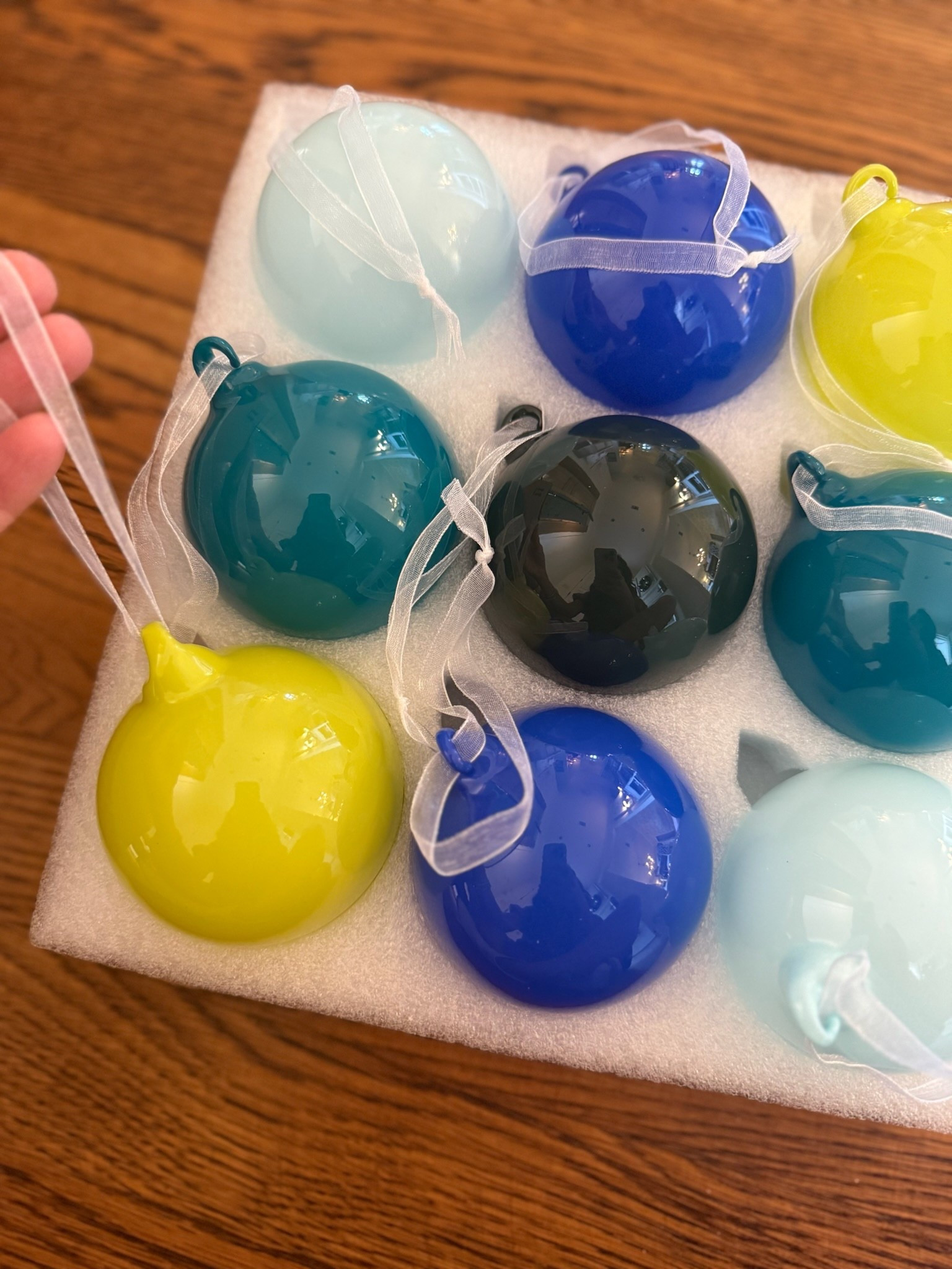 Amazon ornaments that look so expensive!!!

#LTKFindsUnder50 #LTKStyleTip #LTKSeasonal