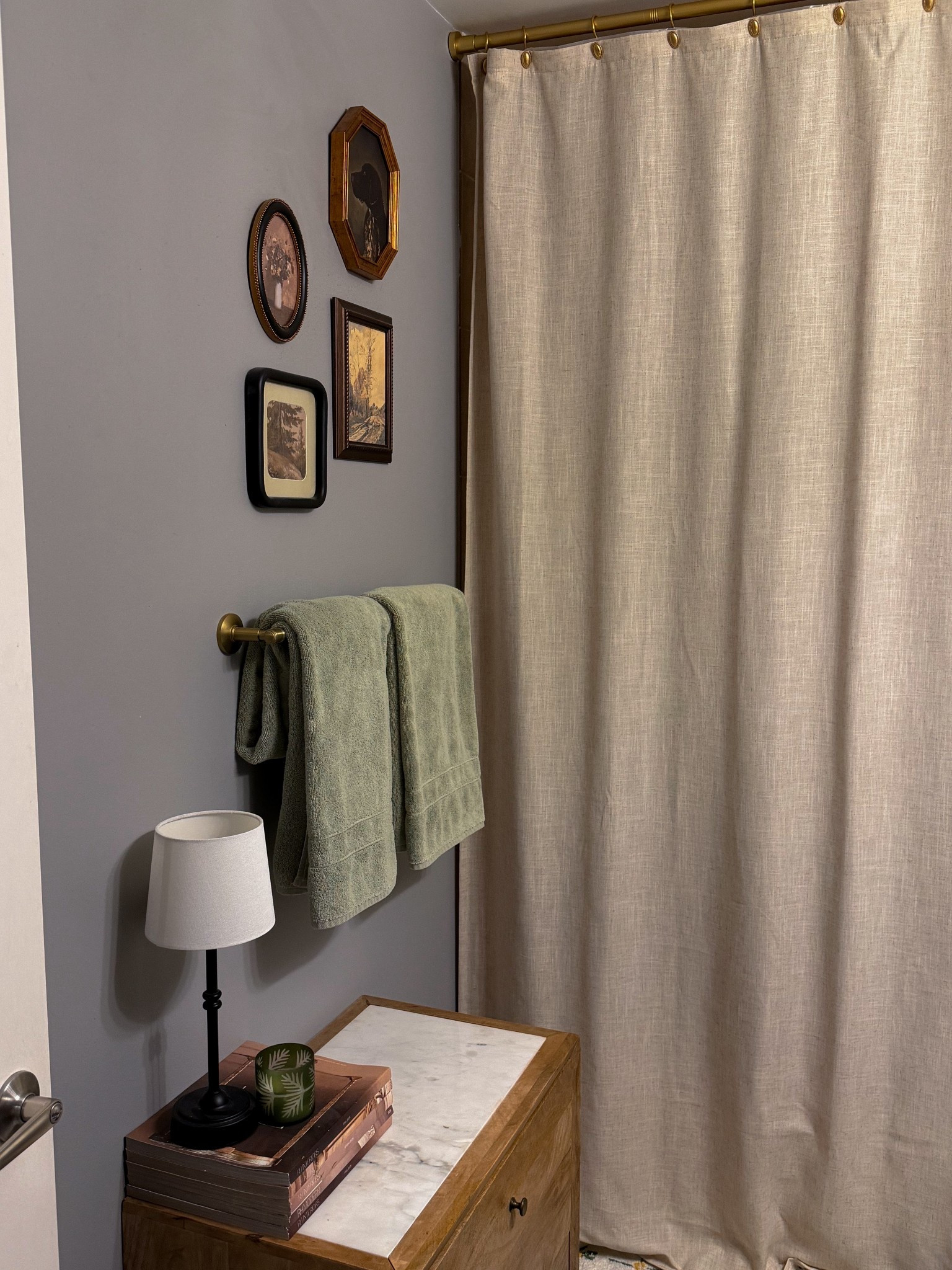 Chicago apartment bathroom decor including our peel and stick tile 

#LTKHome