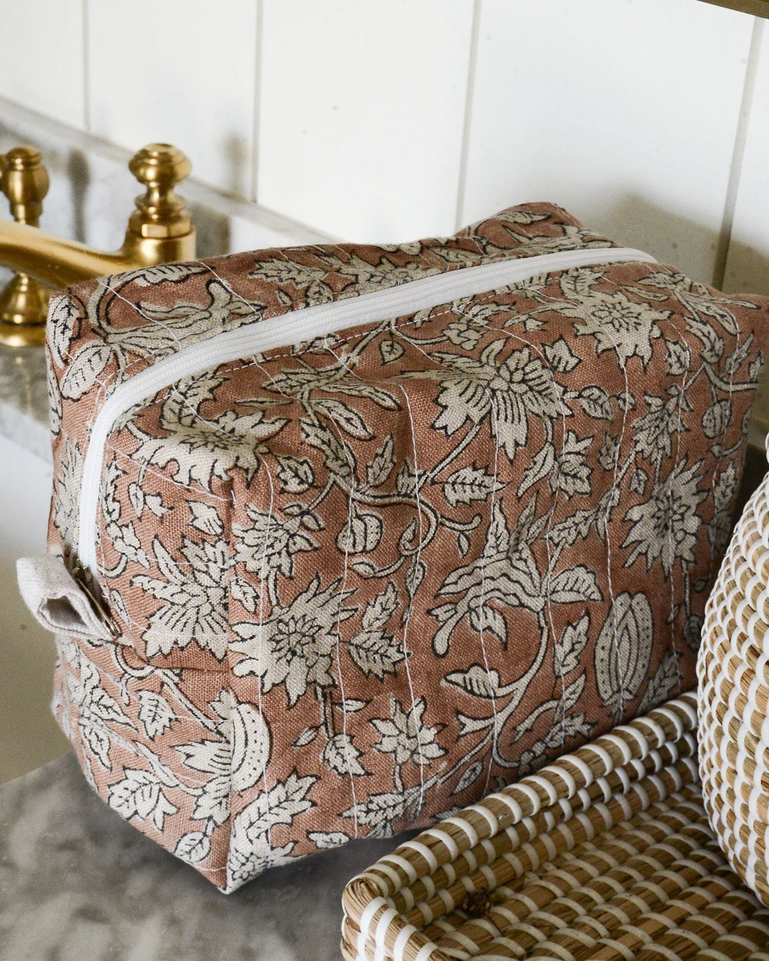 Marguerite pouch | with lavender and grace