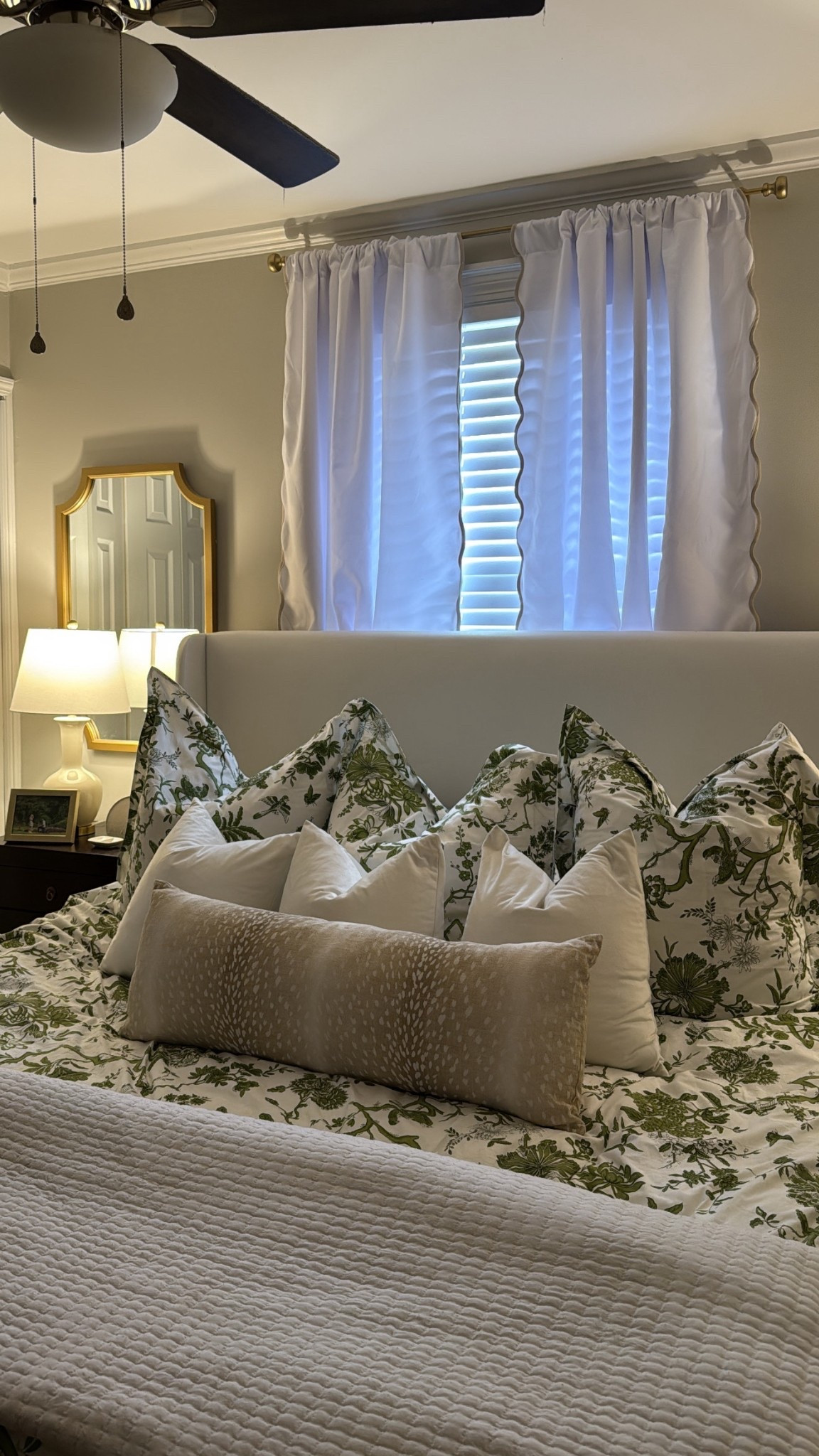 Bedroom refresh! ✨

#LTKHome #LTKFindsUnder100 #LTKSeasonal