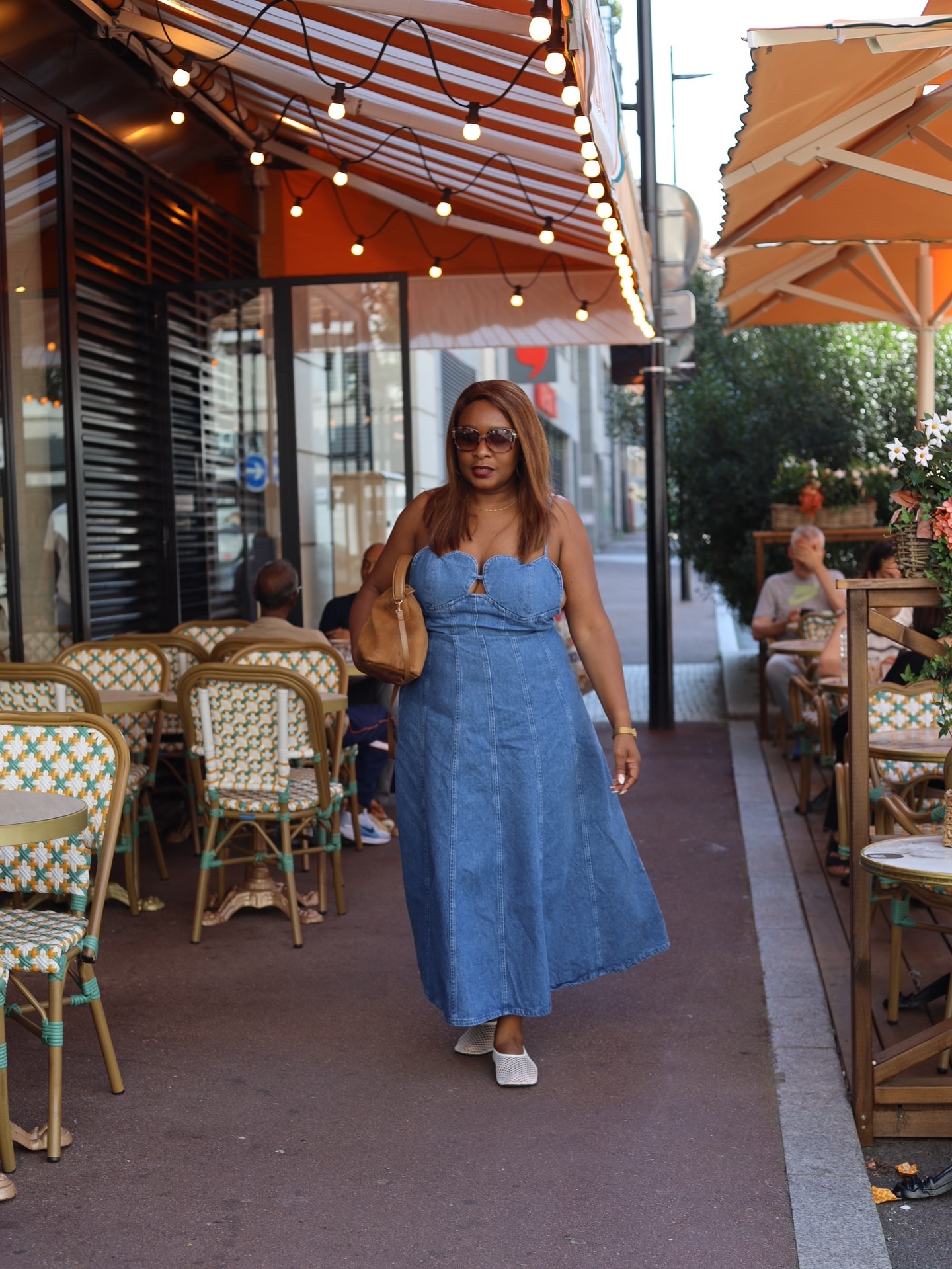 Denim Maxi cut-out dress and mesh ballet flat all Summer long 💙💙

•
•
•

Outfit of the day, Denim Maxi Dress, Cut-out dress, Robe longue en Jean, Midsize Style, Summer Dresses

#LTKshoes #LTKmidsize #LTKstyletip