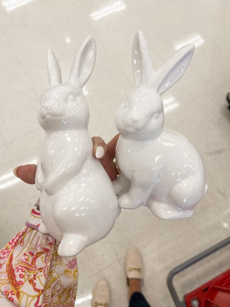 Easter spring decorations! Love these ceramic bunnies! 