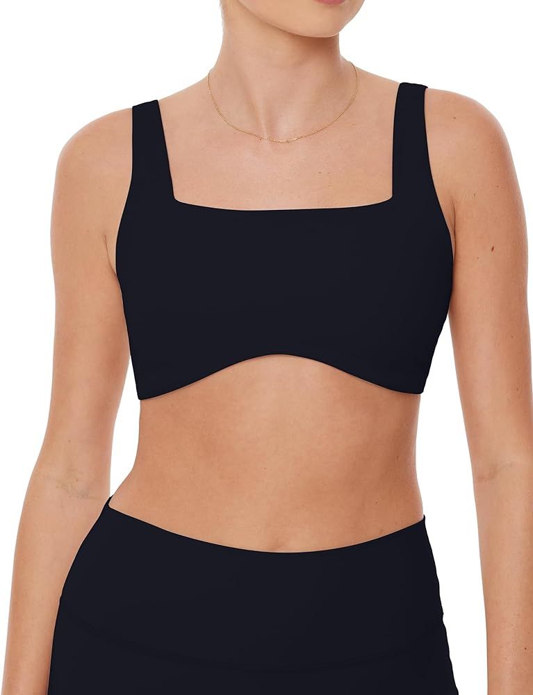 FlexFlow Collection | Women's Curve Hem Scoop Neck Moisture-Wicking Padded Sports Bra | Low Impac... | Amazon (US)