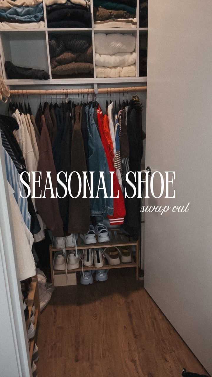 Swap out my shoes with me. I needed some @drinkspindrift motivation

Living in an apartment means I don’t have room for all my glorious shoes to be out at one time. I have a storage bin under my bed that I use to store seasonal shoes, and rotate them when needed. 

Comment ‘SHOP’ to shop all my fun storage finds. 

#seasonalshoes #midsizegirl #rotatingcloset #seasonalfootwear #boots #flats #loafers #amazonstorage #storagesolutions #storageideas