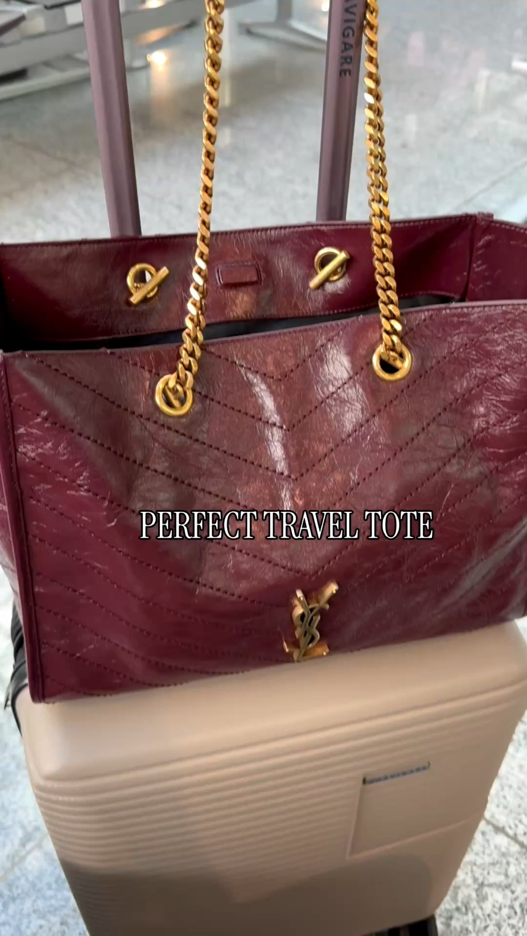 This bag is such a great travel tote and holds all of my airplane essentials

#LTKTravel #LTKSeasonal